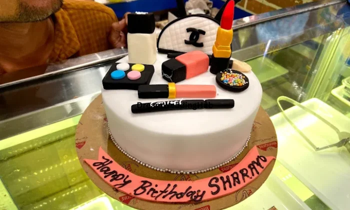 Monginis Cake Shop Parbhani